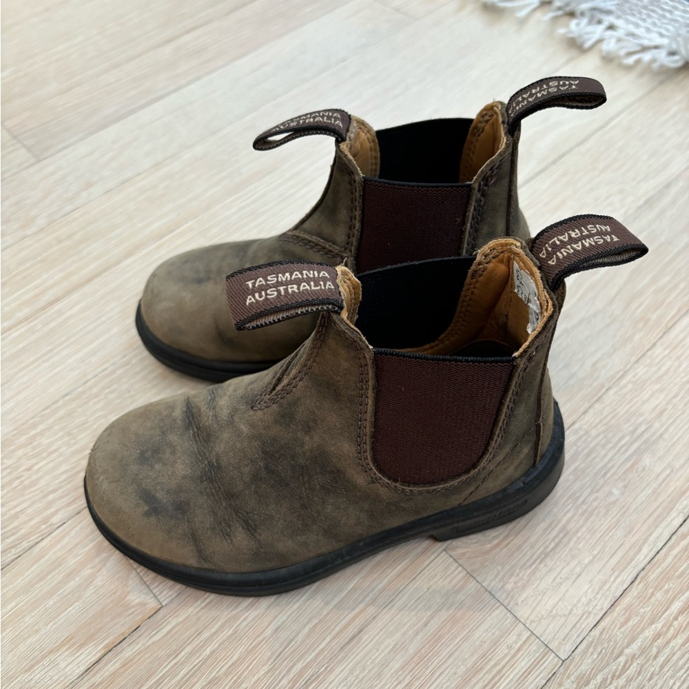 Kids size 10 Blundstone boots